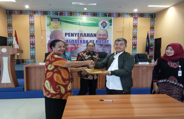 BKD Papua Serahkan 18 ASN ke Balai Latihan Masyarakat Jayapura
